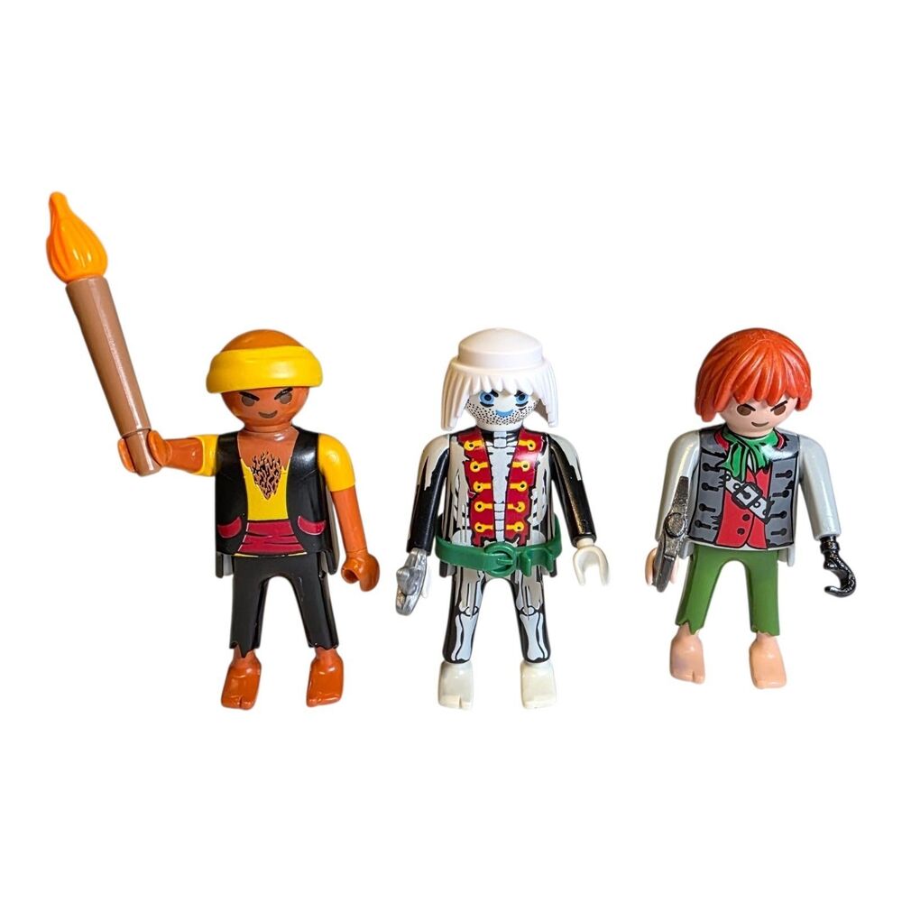 Playmobil 3 Pirate Figures & Accessories lot